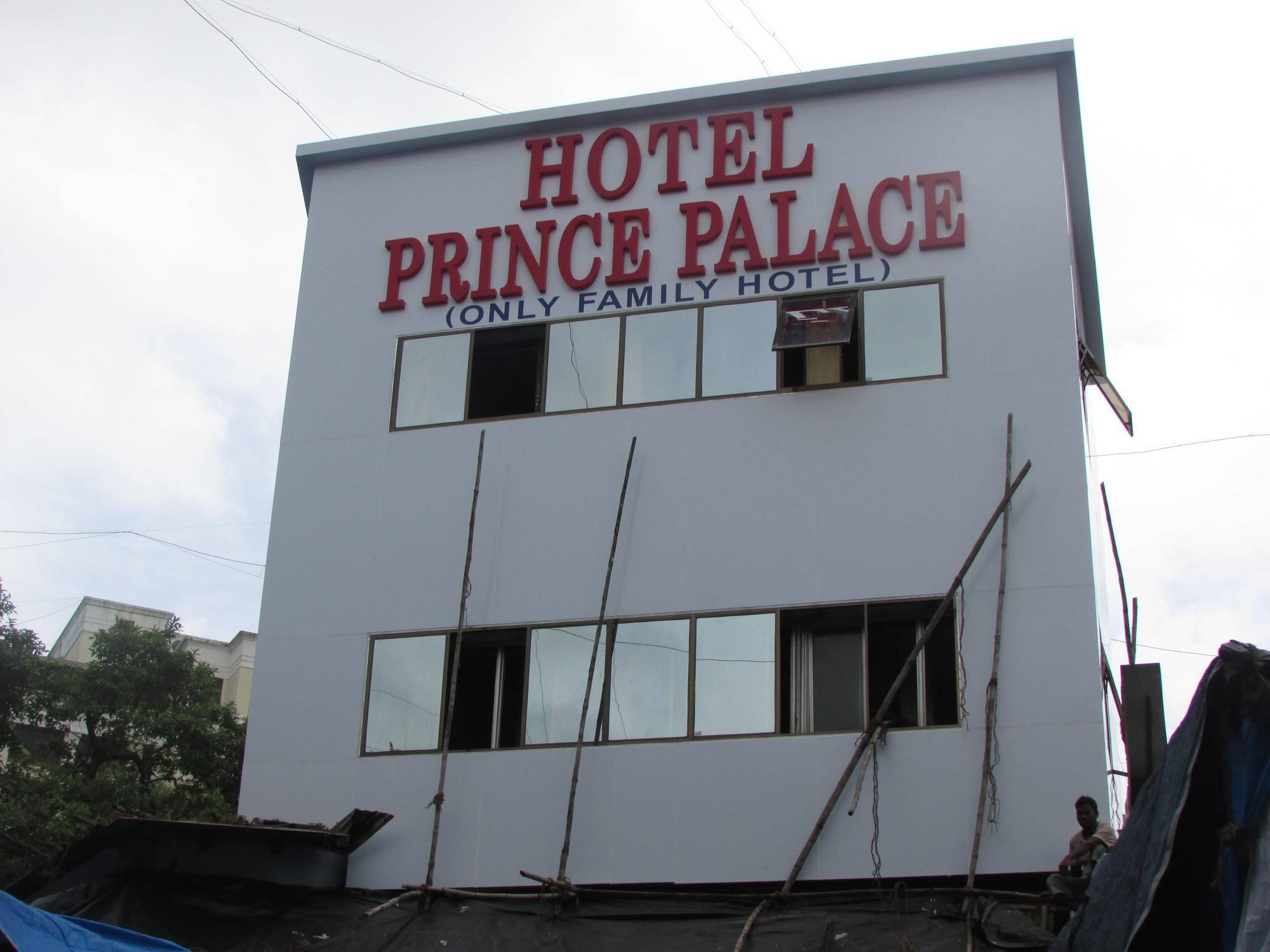 מומביי Oyo 1458 Hotel Prince Palace מראה חיצוני תמונה